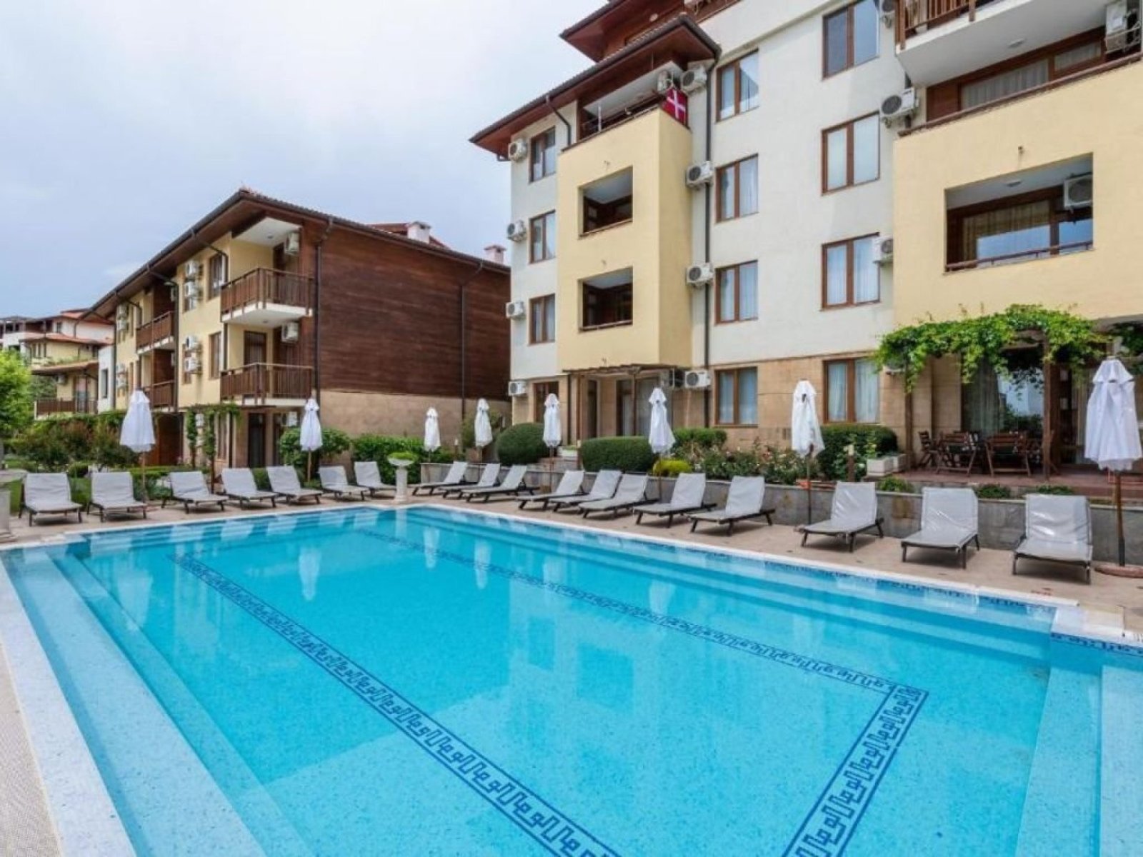 Dreizimmerwohnung (2+1) im Wohnkomplex Garden of Eden, Sweti Wlas. Dreizimmerwohnung (2+1) im Wohnkomplex Garden of Eden, Sweti Wlas.