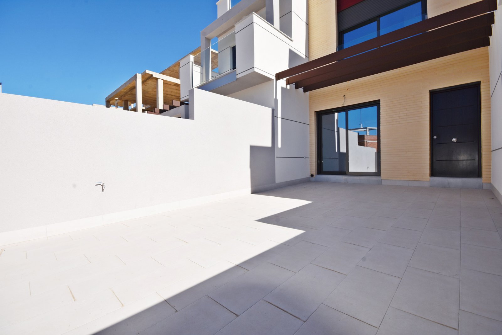 Modernes Stadthaus mit Pool und Solarium, 350 m vom Meer entfernt, Puerto de Mazarrón, Murcia Modernes Stadthaus mit Pool und Solarium, 350 m vom Meer entfernt, Puerto de Mazarrón, Murcia