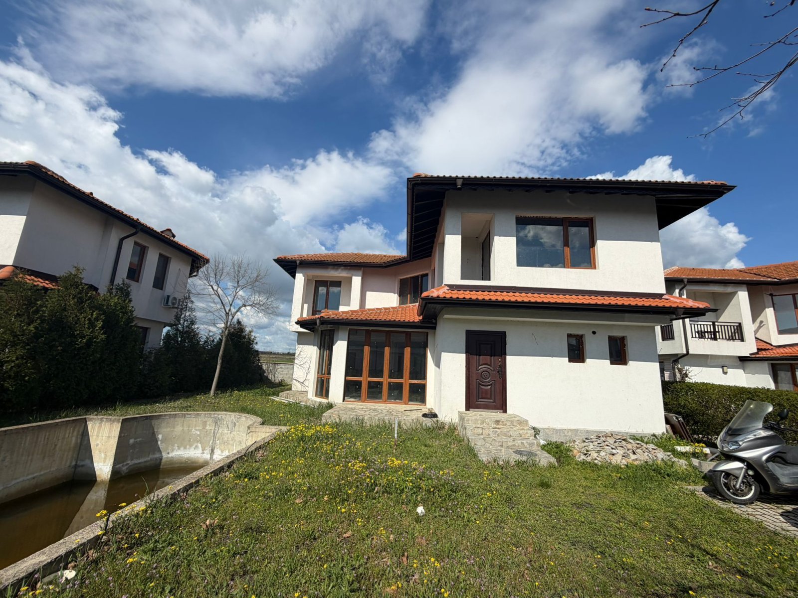 Haus im Rohbau im Komplex Floral Maedows Kableshkovo Bulgarien Haus im Rohbau im Komplex Floral Maedows Kableshkovo Bulgarien