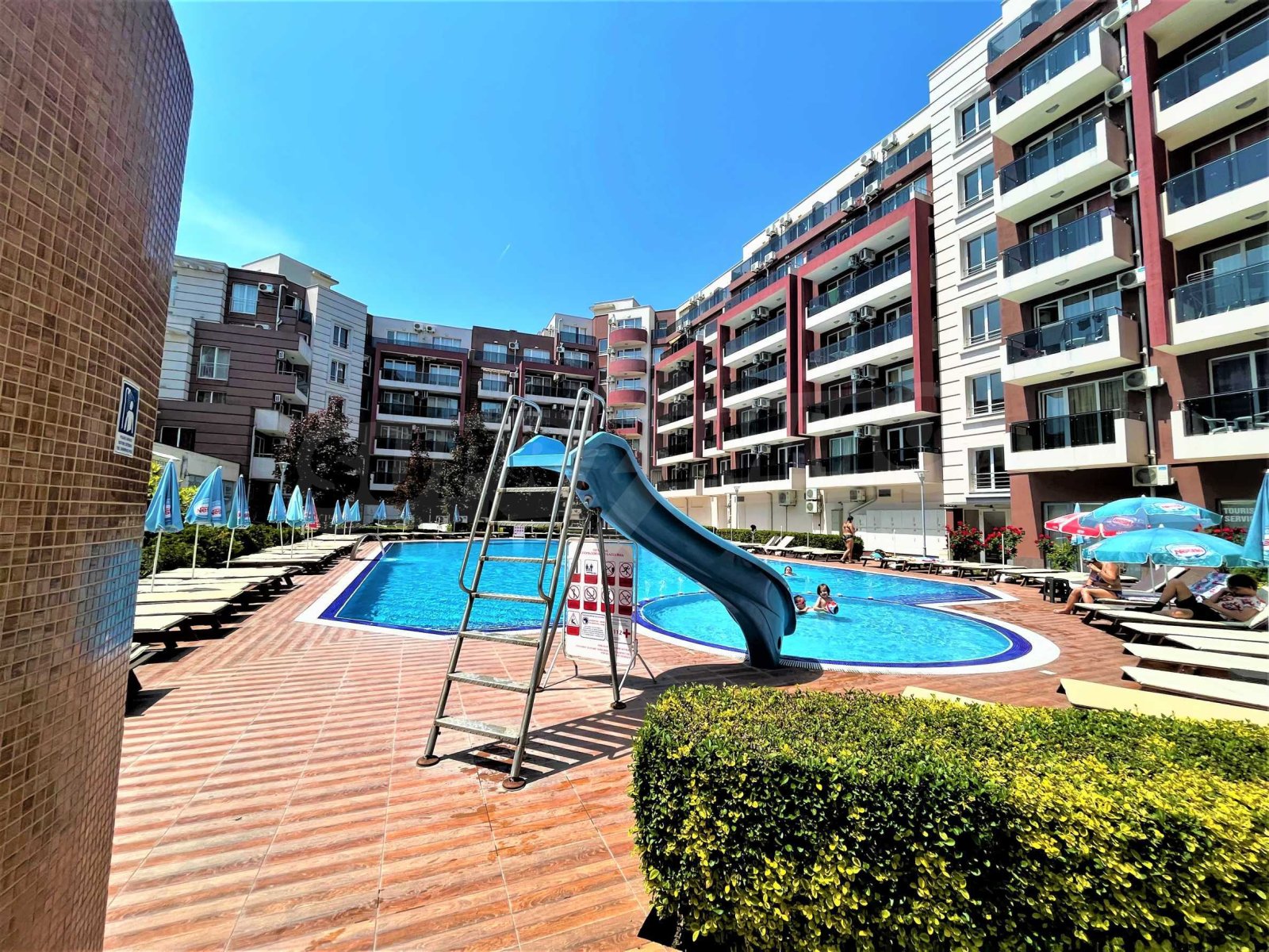 2-Zimmer-Apartment im Komplex Admiral Plaza am Sonnenstrand, Bulgarien. 2-Zimmer-Apartment im Komplex Admiral Plaza am Sonnenstrand, Bulgarien.