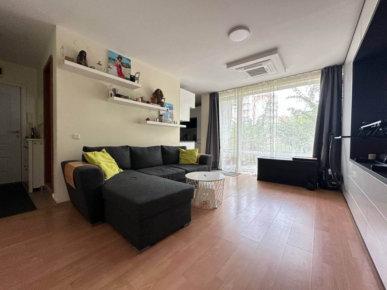 Zwei-Zimmer-Wohnung im Komplex Crown Fort, Sveti Vlas, Bulgarien Zwei-Zimmer-Wohnung im Komplex Crown Fort, Sveti Vlas, Bulgarien