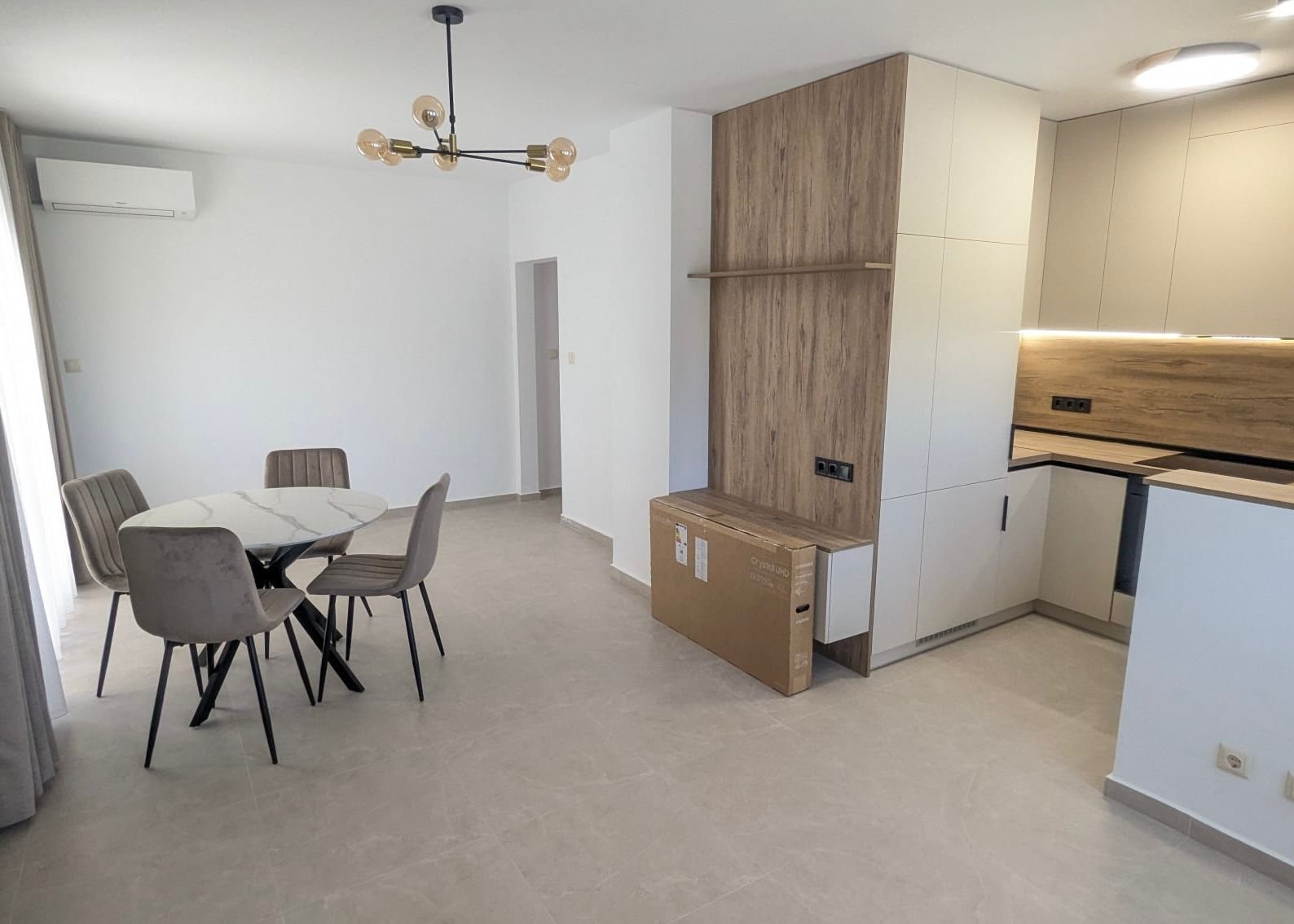Zweizimmerwohnung im Komplex Grand Village in Kosharitze Zweizimmerwohnung im Komplex Grand Village in Kosharitze