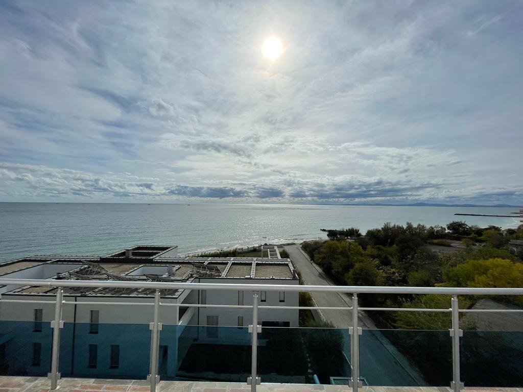 Dreizimmerwohnung im Komplex „Oasis“ in Ravda mit Meerblick Dreizimmerwohnung im Komplex „Oasis“ in Ravda mit Meerblick